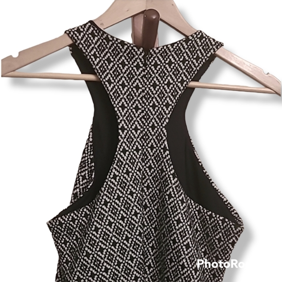Parker Black White Halter Style Diamond Pattern Dress - Picture 4 of 8